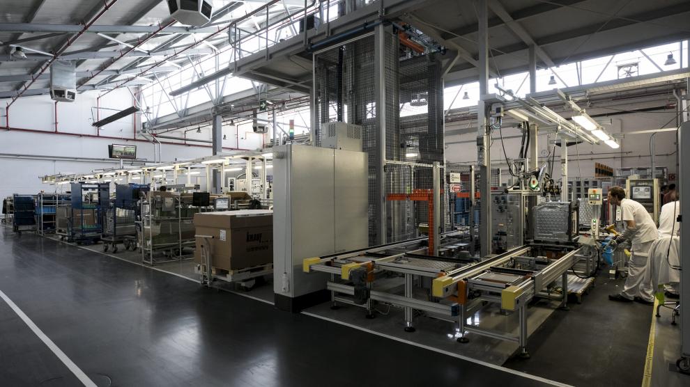 Imagen de 2018 de la fábrica de placas de inducción de BSH en Montañana (Zaragoza).